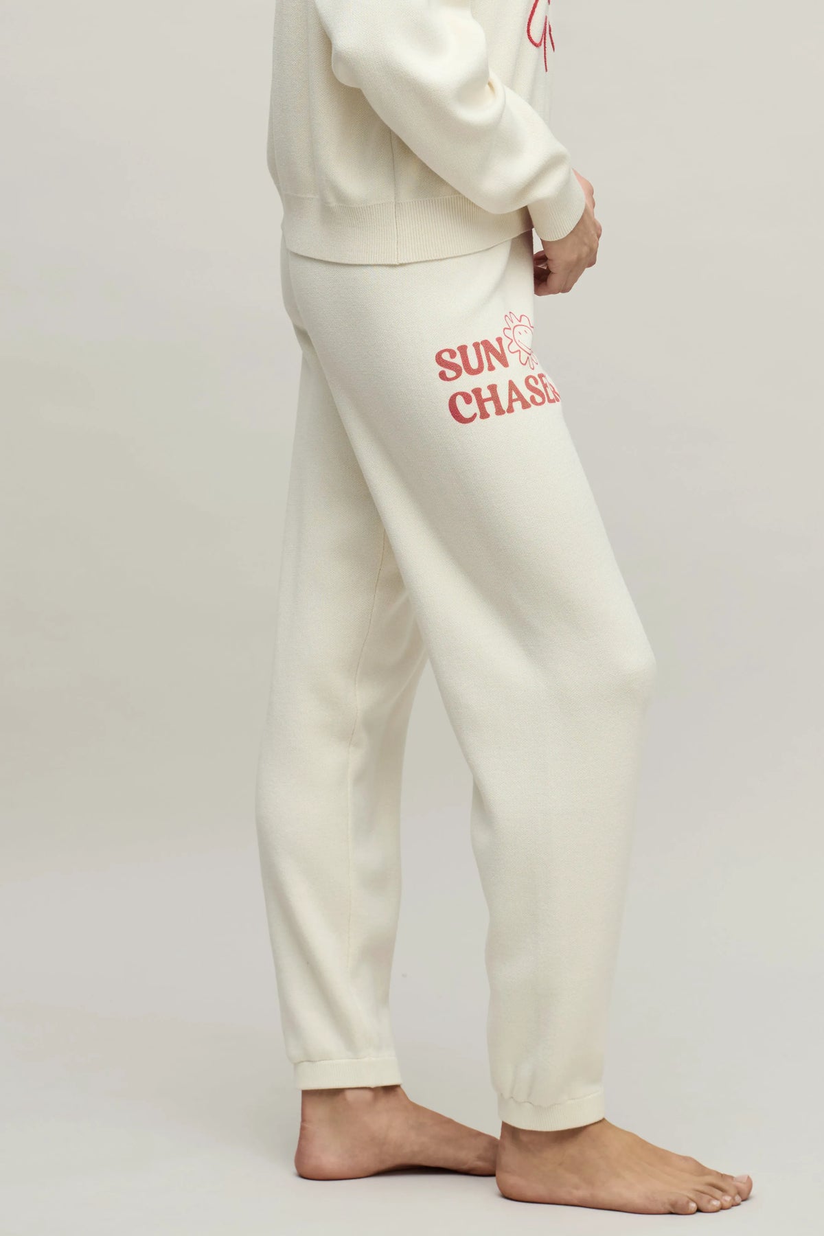 Cream / Light Poppy Red